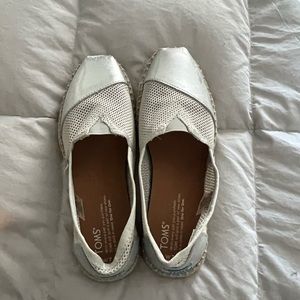 Brand New Toms size 7